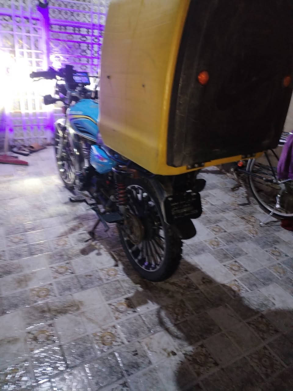 سلام عليكم سونك 2026 دراجه حلوه بعدهه جديده احلا من الصور مكانه بغداد جسر ديالى القديم تفاصيل اتصل *********** متواجد اتصال او واتساب
