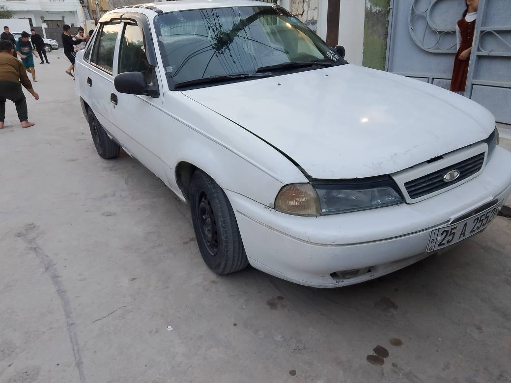 دايو سلو رقم كركوك مشروع وطني لحد 30 موديل 95 حجم 16 باور كود بانزين كير عادي محرك صدر تايرات شرط دواخله غرفة نظيف جام امامي كهربائي شراي يتصل *********** سعر 32 بيها مجال كركوك, العراق
