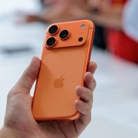 ايفون برو ماكس • مستعجله • واتساب
