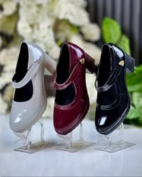 كعب لالوتا • جلد طبي • مقاسات ٣٧-٤١