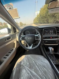 � للبيع هيونداي سوناتا SE موديل 2019 * محرك 2400 سي سي * ماشية 33 ألف ...