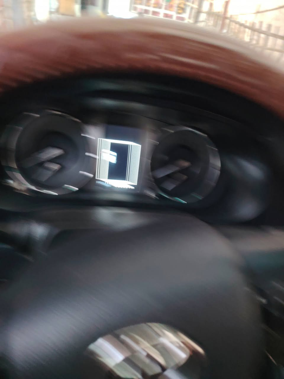 السلام عليكم هايلوكس تيوته ٢٣ ساز اوتوماتيك فول موصفات سياره مكفوله  ماشيه١٠٠ سياره حلوه وخير من الله سعر  ٢٧٥وبيه مجال ***********
