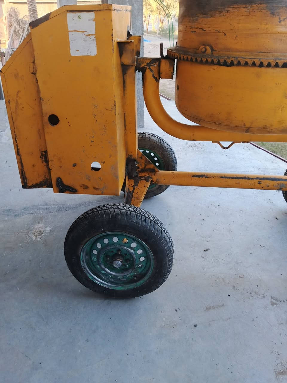 سلام عليكم للبيع خباطه يطاليه نضيفه السعر 17 ورقه مكان الخباطه الشعله جسر ماجد رقم الهاتف بي واتساب ***********
