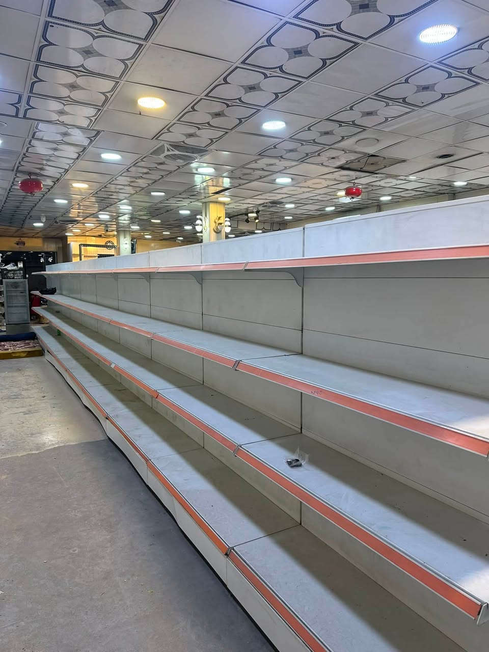 📢 عرض مميز من بغداد - الكاظمية!
تتوفر لدينا الآن تشكيلة مميزة من رفوف السفينة (منشأ صيني، درجة أولى - ثقيلة ومتينة) بالإضافة إلى سلات جبس بتصاميم عملية وعصرية.
✅ المواصفات:
 النوعية: صيني ثقيل (درجة أولى) لضمان التحمل والاستدامة.
 الاستخدام: مثالية للمحلات التجارية، المخازن، أو تنظيم المنازل.
📍 الموقع: بغداد - الكاظمية.
📞 للاستفسار عن الأسعار أو طلب الحجز، يرجى التواصل عبر الرقم (اتصال أو واتساب):
***********
سارعوا بالحجز فالكمية محدودة!
