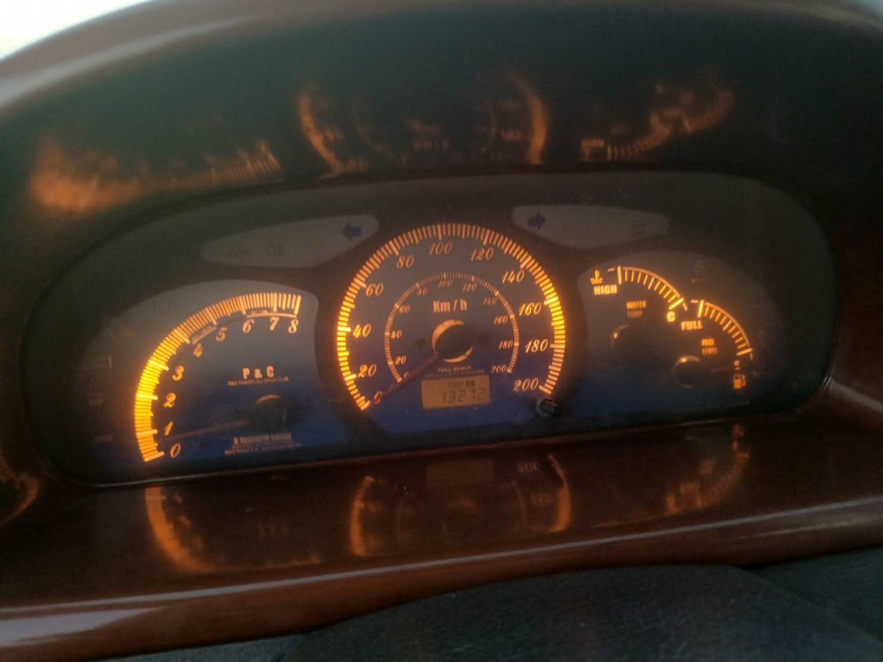 كيا ريو بغداد دولي سنويه لل30 رقم وهزه وسنويه جديد موديل 2000 اوتماتيك مصبوغه عام جماليه مكفوله گص وكلبه وضربه محرك كير حداديه كهربائيات كيجات جام 4شغال سنتر لوك ريمونت شاشه سياره ماعوزها كلشي تبريد منضومه كامله وجاهزه فقط ليك غرفه جديده دوشمه دشبول صاج  فتحه سياره مال جناي ب35 وبيها مجال مكان السياره بابل الحمزه الغربي/***********//‏‪***********‬‏
