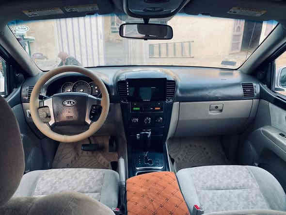 سورنتو 2008 بوليسي ابيض صدفي
سياره نظيفه
محرك جديد
كير جديد
تخم تاير جديد
حدادية اماميه خلفيه قبل شهر مسويه
كهربائيات كله شغالة
تبريد شغال بس مربوط
داخله عسلي سيارة ما ذب عليه ربع

السعر ٩٠ وبيه مجال حك الجيه

ملاحظه السيارة باسمي رقم انكليزي  تحويل ثاني يوم 
اتصال او وتساب
***********
