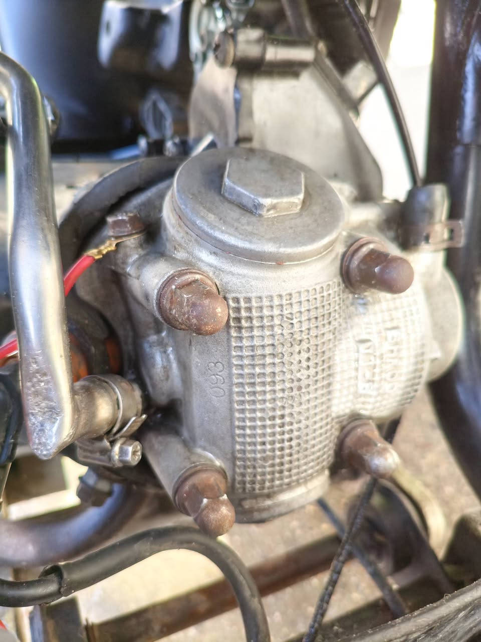 سلام وعليكم يولد دراجه ماكس قچمه للبيع دراجه حلوه و نضيفه صوتهه ناعم بوشتهه 55 شلعه ومعدل تخبل الدراجه مكاني بصره ابو الخصيب السعر 400 وبيهه مجال بسيط 
***********
