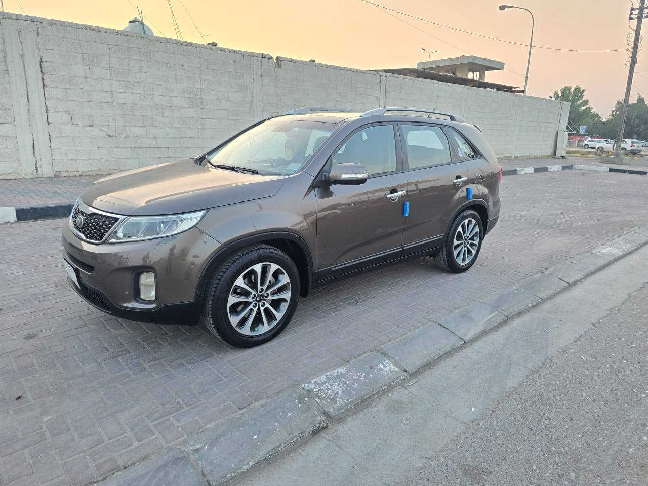 سلام عليكم سياره سورنتو موديل 2013 خليجيه سياره فول مواصفات واحد على واحد كير محرك سته سلندر 7 راكب حداديه تبريد كفاله عامه سعر السياره 173 العنوان كربلاء رقم الهاتف***********
