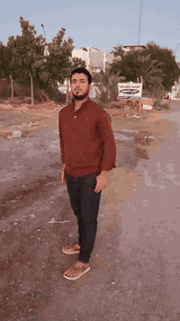 #بشرى-سارة إلى أهالي التوزيع القديم
والقرية النفطية والمناطق المجاورة 
سيتم بعون الله تعالى انشاء محلات تجارية في القطعه المرقمة 1/42311 والمخصصة من قبل شركة الاستكشافات النفطية كأسواق للمنطقة وبعد استحصال الموافقات الأصولية 
من شركه الاستكشافات النفطية و الموافقات القانوية 
سيتم بعون الله تعالى تشييد هذه المحلات التي من شأنها أن تسهم في حل النقص الحاصل في المحلات التجارية وخصوصا أن المنطقة مقبلة على بناء كبير والكثافة السكانية في ارتفاع مستمر في مناطق أطراف بغداد 
في حال وجود اي استفسار 
مراجعه مكتب الركن الهندسي للعقار 
ومراجعة مكتب مروان للمقاولات العامه 
***********
***********
