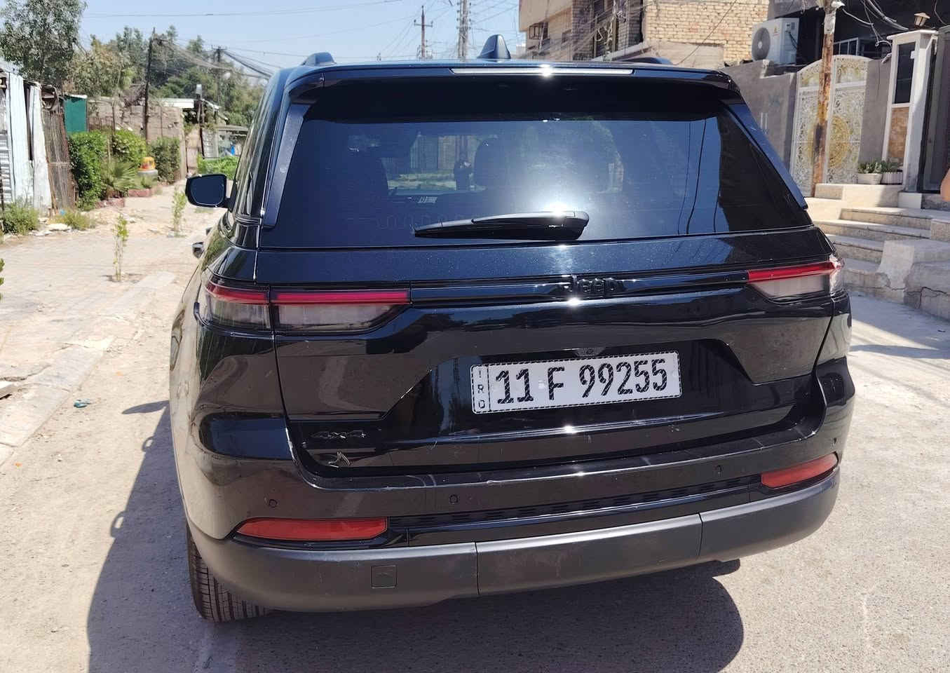2025 Jeep Grand Cherokee Altitude X 4x4
جيب كراند شيروكي 2025
رقم بغداد  / ماشية 2000  ميل
الحادث / دعامية خلفية وقبق الجنطة فقط
بدون اي ايرباك  ...
فتحة بالسقف   ...   5 راكب.
محرك 6 V سعة 3.6 لتر Pentastar
ناقل حركة أوتوماتیکی ب 8 سرعات... 
 خیارات الدفع: خلفي (RWD) أو كلي
مقاعد أمامية مدفاة بلجلد صناعي  ... 
 عجلة قيادة مدفأًة 
شحن لاسلكي (Wireless Remote)
تشغيل عن بعد للمحرك  ..
 التحكم الذكي في المسار
فرامل طارئة تلقائية مع کشف 
المشاة أو راكبي الدراجات
 كشف النقطة العمياء مع تحذير المرور 
الخلفي .... 
کامیرا خلفية ومستشعرات الركن الخلفي ...
السعر 35  الف  / مكان السيارة بغداد
رقم الهاتف ***********
