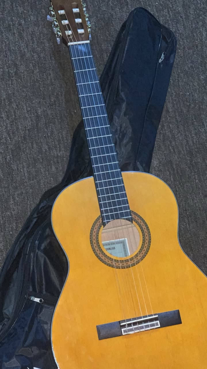 كيتار ياماها مستخدم مرتين بس يجي ويا اوتار مامفتوحه وريشات سعره ١٢٠ وبي مجال للتواصل خاص


**إذا كنت صاحب هذا الإعلان وتريد حذفه لأي سبب، رجاءا أرسل رسالة إلى الدعم الفني**