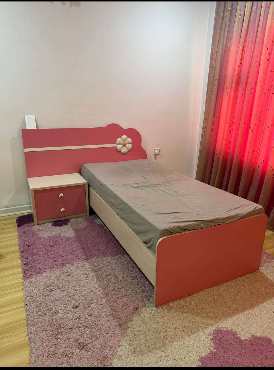 دارو تەختەی نەکراوەتەووە
یەک جار بەستراون 
سلێمانی 
ڕاپەڕین
کێ موشتەری بو نامە بنێرێ Singapore


**إذا كنت صاحب هذا الإعلان وتريد حذفه لأي سبب، رجاءا أرسل رسالة إلى الدعم الفني**