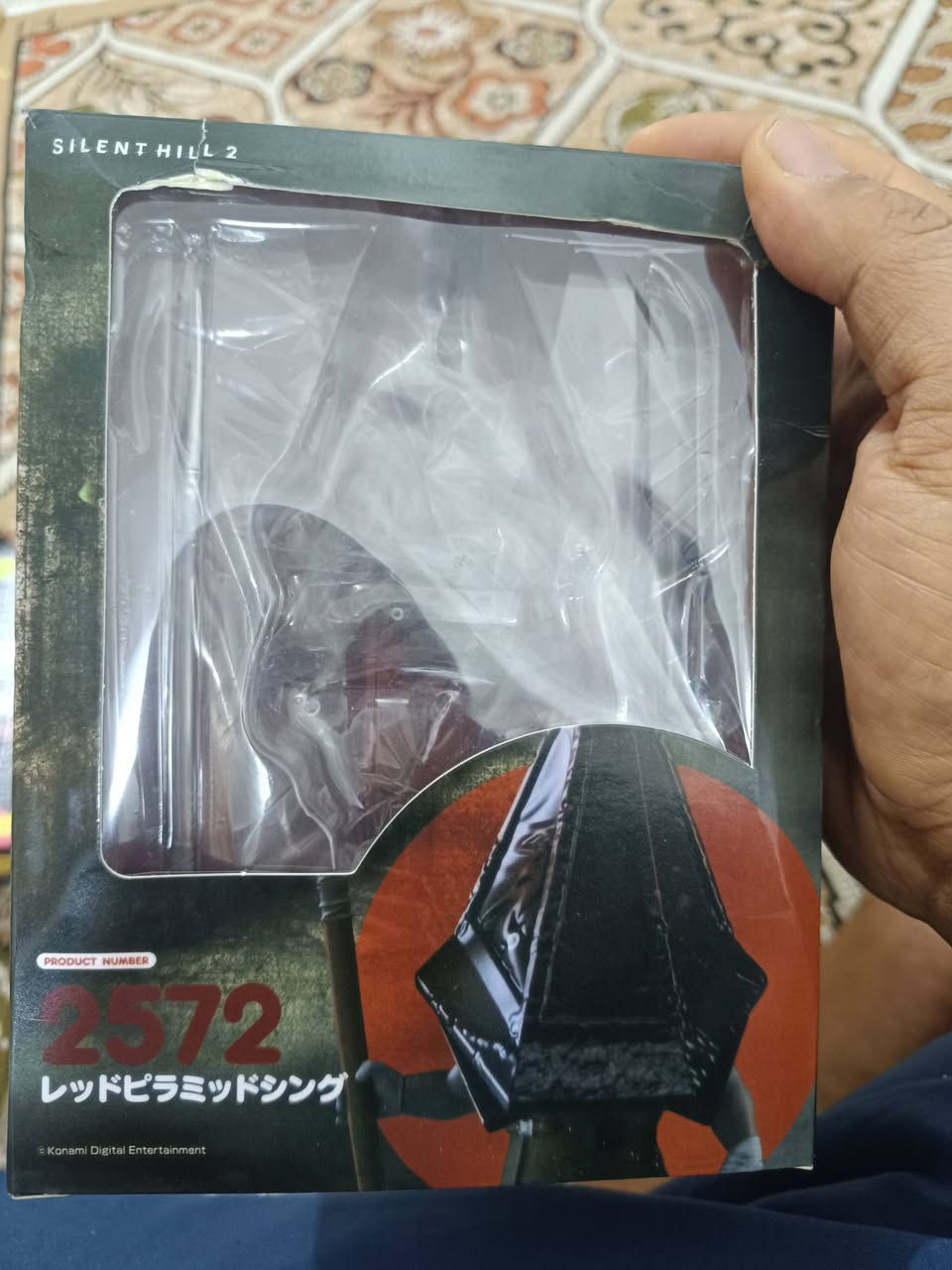 للبيع: مجسم هرم الرأس (Pyramid Head)
​لعشاق لعبة Silent Hill 2، متوفر مجسم Red Pyramid Thing المميز من إصدارات شركة Good Smile Company اليابانية.
​الموديل: Nendoroid (رقم 2572).
​الميزات: يجي وياه قطع وأطراف إضافية قابلة للتبديل لتغيير وضعيات المجسم وحركاته بالكامل.


**إذا كنت صاحب هذا الإعلان وتريد حذفه لأي سبب، رجاءا أرسل رسالة إلى الدعم الفني**