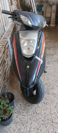 دراجه بريز ياباني البيع كامله ومكمله خير من الله ما بيها اي نقص السعر ...