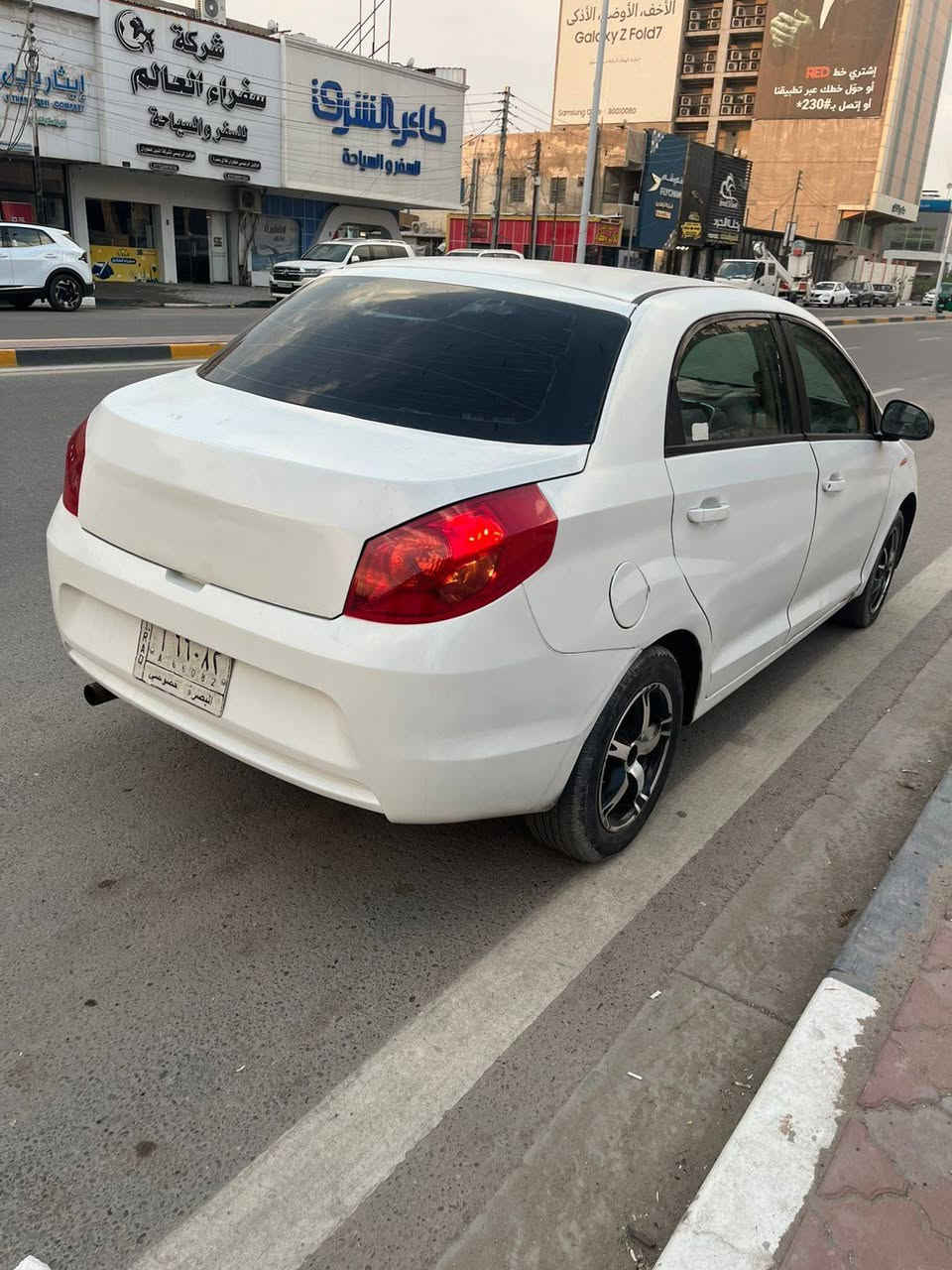 السلام عليكم شيري افلاوين 2013سياره توه معمره سيره جديده او حلوه مكينه اوكي. كورله جدد السياره توه صاعده هزه يعيني كبل تحول بسم الشراي 39وبيه مجال قليل ***********مامتواجد عنت خابرني اوتدلل
