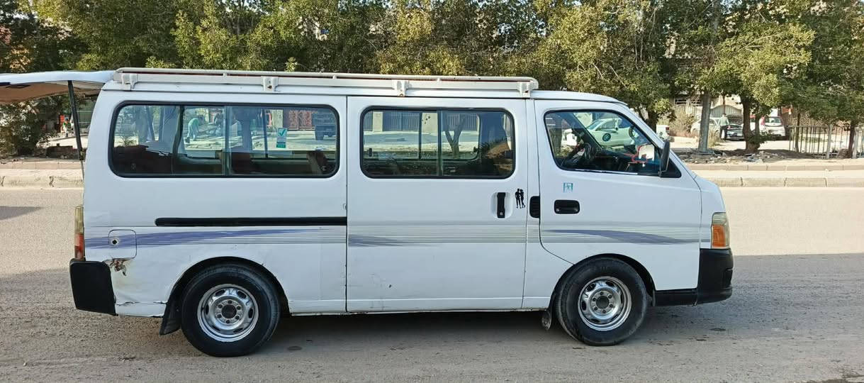 سلام عليكم نيسان اورفان للبيع كفالةة كير اكسل مكينة مكفولات موديل 2009هيئ وغرامات مصفرة رقم ديالة بسمنة تحويل مباشر السعر 85وبيهة مجال رقم ***********
