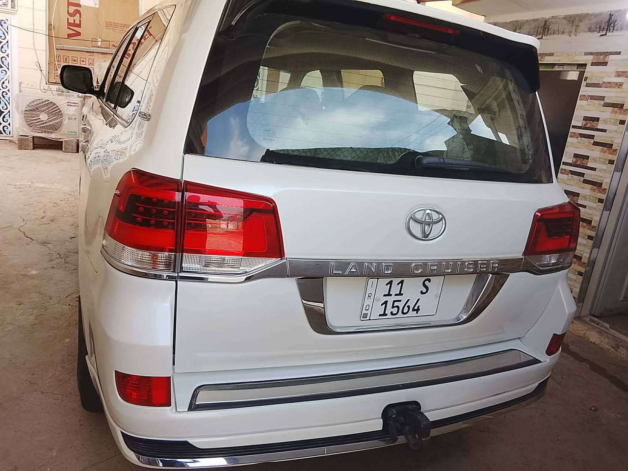 سلام عليكم  اخوان سيارة لاندكروز جكساره 2012محدثه 2021 ستخدام شخصي كامل مواصفات بسمي رقم بغداد انكليزي مكان لسيارة ناصريه قلعه سكر سعر 260وبيهة مجال رقم صاحب لسيارة اي ستفسار *********** جديده بمعنى الكلمه  بيع مستعجل
