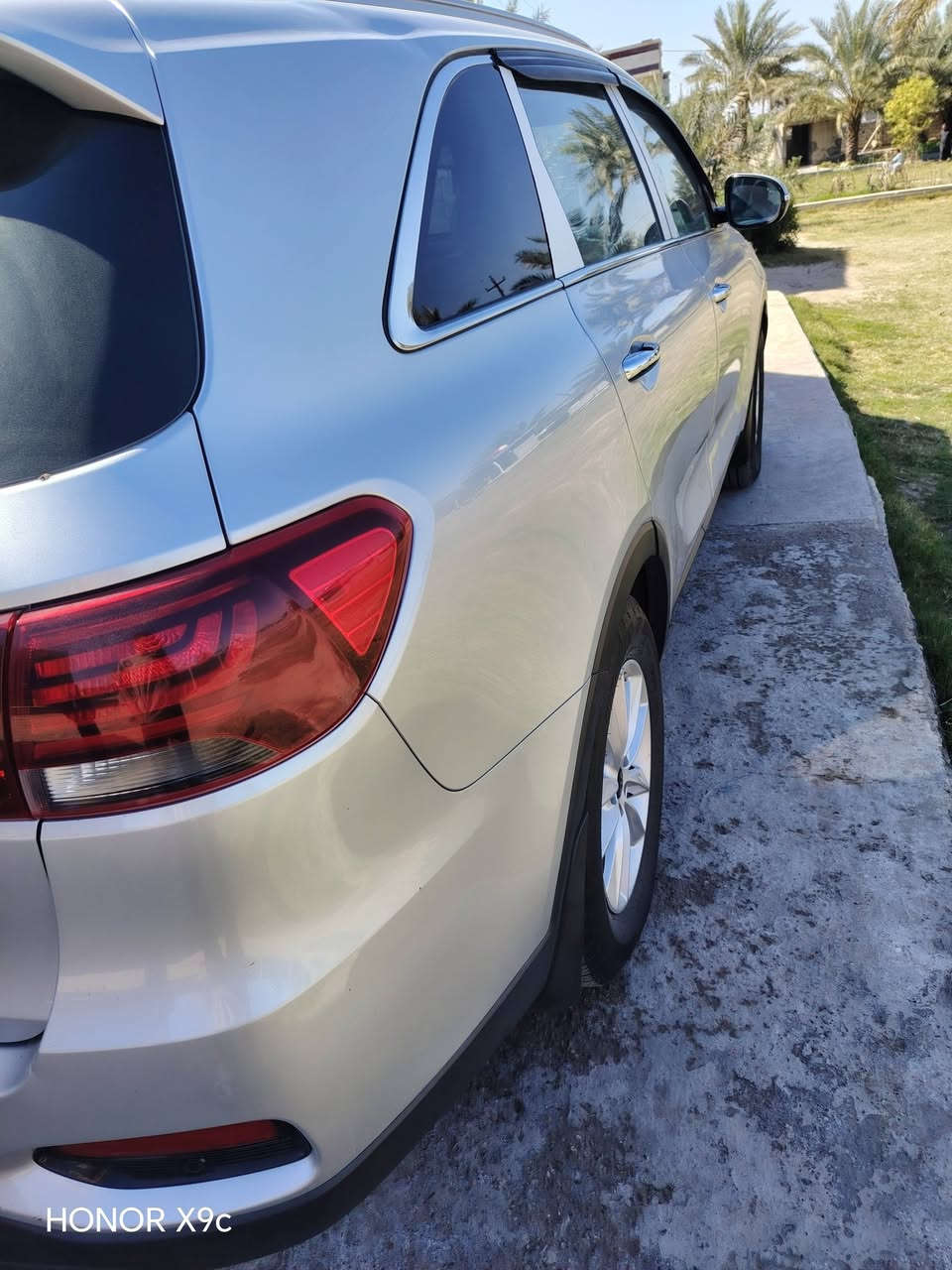 سلام عليكم سورنتو 20019 أمريكي لبيع او مراوس محرك 6سلند حداديه جديده سبعه راكب فور ويل كشن كهرباء  كامره بلاديه بيه اربع قطع صبغ بدون دواخل كلير لسعر 185 وبيه مجال لمكان فلوجه لهاتف *********** //***********
