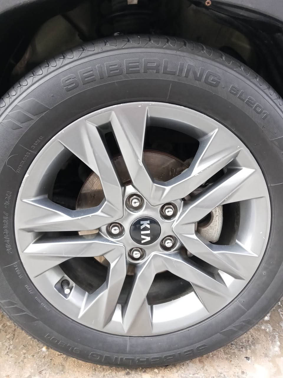 السلام عليكم كيا سلتوس للبيع
موديل 2021
حادثها باب خلفي 
السياره جاهزة جديده 
مكينه گير حداديه تبريد 
مكينتها 2000
رقمها ذي قار شرط تحويل 
مكاني ناصريه مركز 
السعر 145 وبيها مجال 
للستفسار 
***********
مكلف بل نشر
