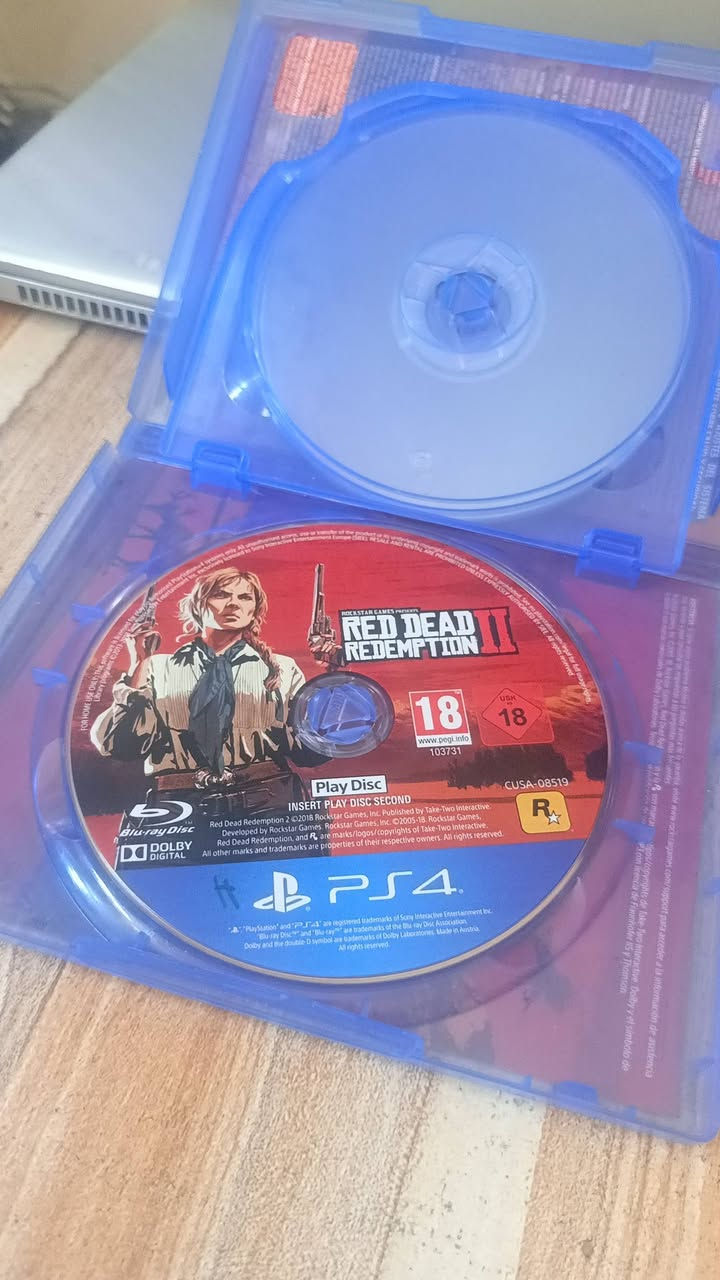 قرص لعبة Red Redemption 2 ردد رديمشن 2 

مستعمل نظيف كلش كلش كلش 

غير مختومة يعني جاهزة للعب 

سعر 35 وبيها مجال قليل 

مكاني : النجف الاشرف فقط علق واني ارد عليك


**إذا كنت صاحب هذا الإعلان وتريد حذفه لأي سبب، رجاءا أرسل رسالة إلى الدعم الفني**