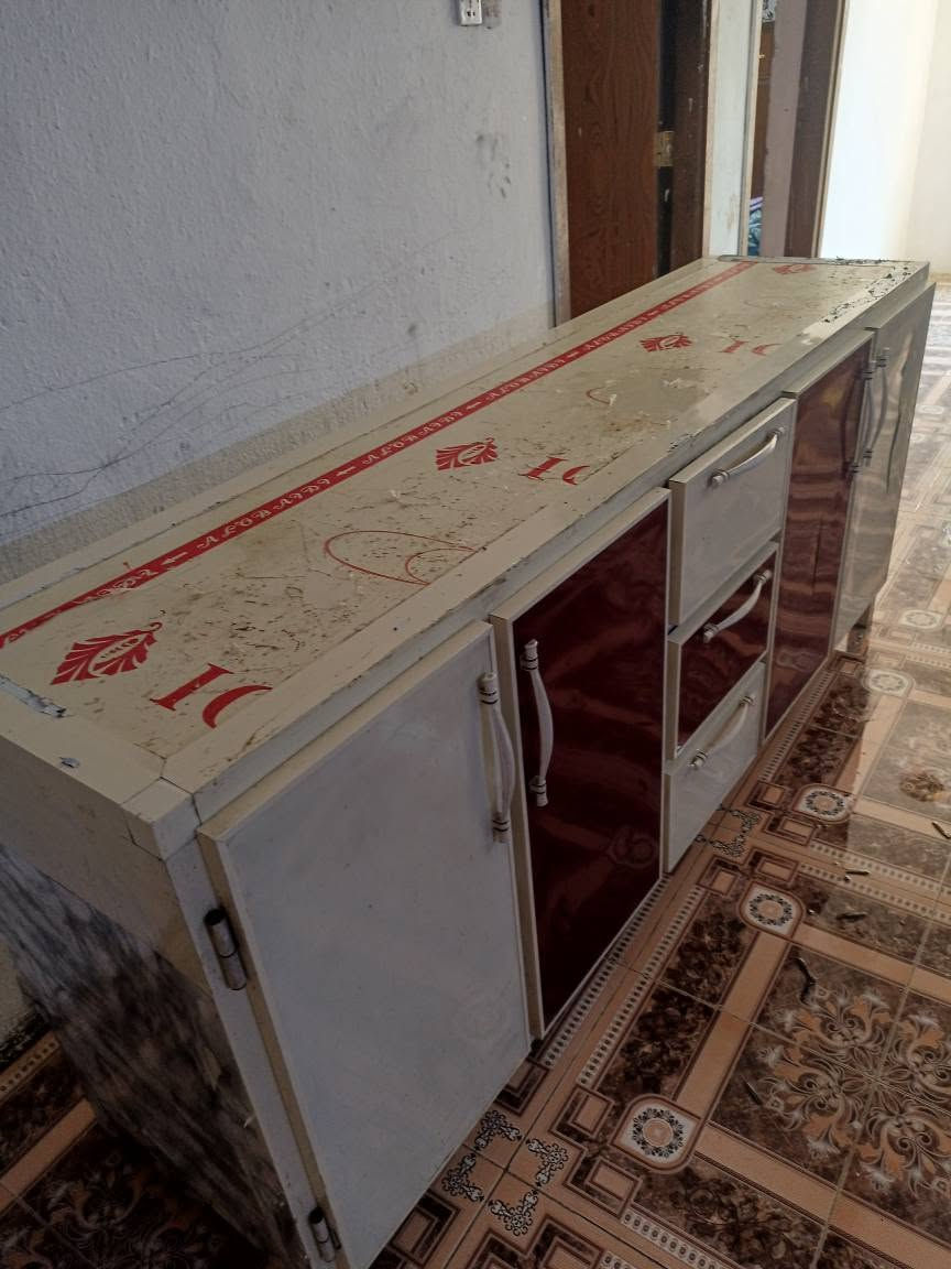 كاونتر مع الملحق للبيع طول ثنين متر تفصال  السعر 600 وبي مجال للشراي 
***********
#الجميع عمارة, ميسان
