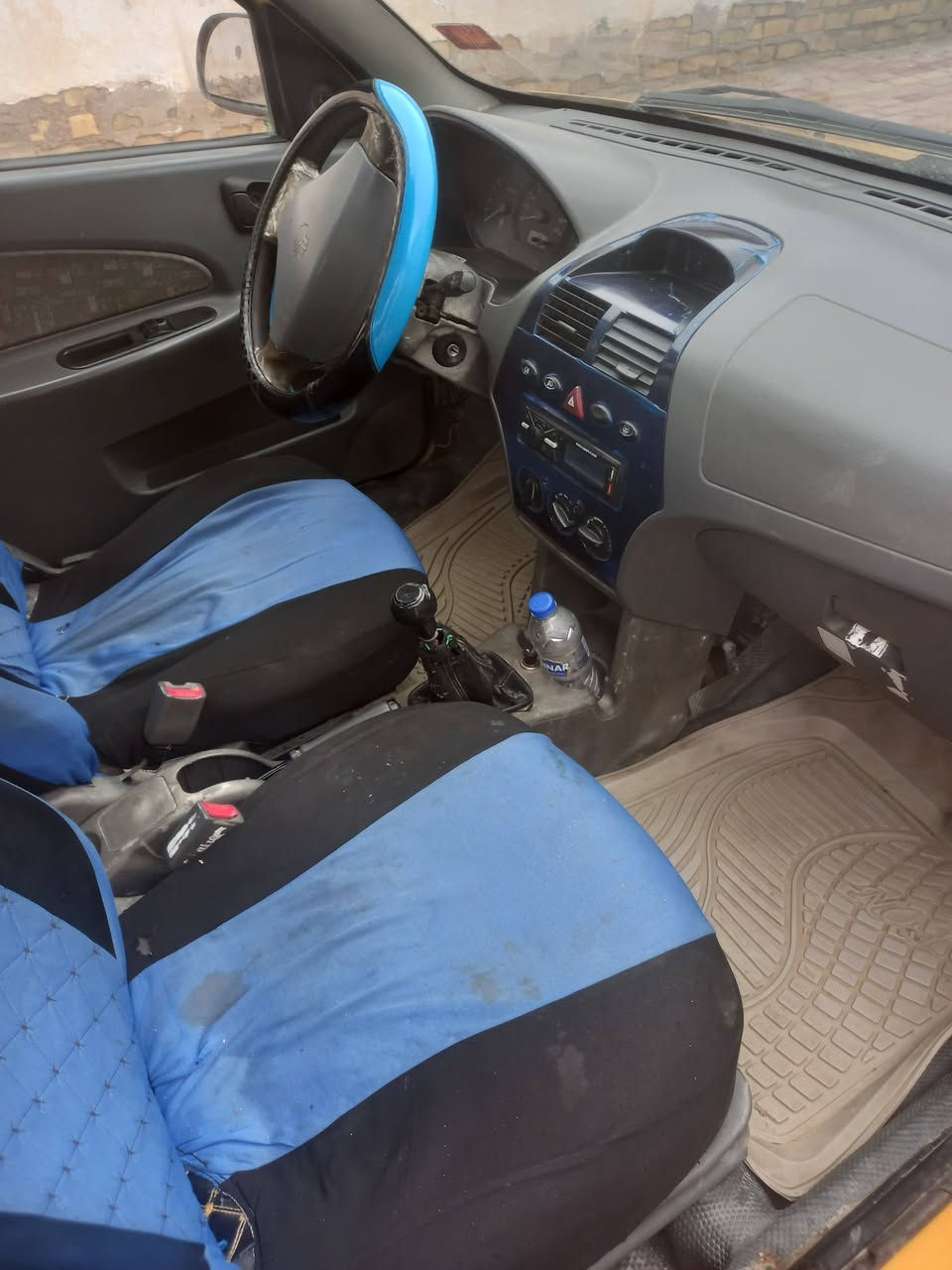 طيبه مديل ١٥ رقم بغداد انكليزي مصفره هياءه وغرامات سنويه مجدده مكينه وكير خير من الله السعر ٢٩ وبيه مجال للشراي المكان ميسان علي  الغربي رقم ***********
