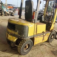 رافعه متسوبيشي جاهزه للأستفسار اتصل وتدلل 07858577051