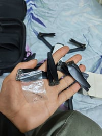 ماركهhs  درون للبيع مع كامل ملحقات جديدة ريش اضافيات بطاريتين وشاحنه  ...