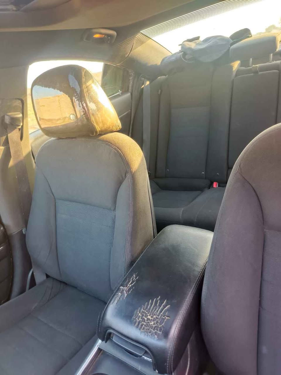 جارجر 13
رقم بغداد بسمي مشروع وطني
فول بدون ارباك  بيه فطعتين  وارد مرفق بالصور بدون دواخل
مكينة 3600
ماشيه 190
فتحه 
شاشه كبيره 
كامره
شفتات استيرين
حساسات أمامي خلفي
مكينه كير حداديه تخم تاير
كله جديد السياره مابيه اي نقص
السعر 155
العنوان ذي قار الغراف
*********** الشطره, ذي قار
