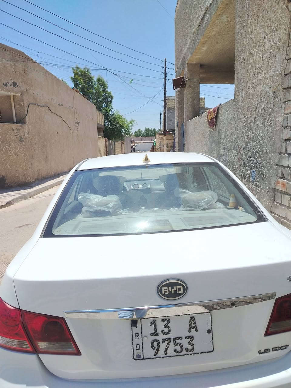 السلام عليكم BYd G3 2013 سياره نضيفه كير محرك الصدر قبل 10 ايام سويتله ادامه غرفتها كلش نضيفه تخم تاير صيانه كامله المنظومه الوقود سياره جاهزه وحلوه ومرتبه بيها صبغ فقط هلال الجاملع الخلفي اليسره اثر خياس ومواصفات السياره معروفه بصمه سلايد روف كشنات جلد تحكم مقود شاشه كامره حساسات اشاير ترحيب تبريد نقص غاز يحتاجله فقط غاز سياره عظمتها حلوه وبلعافيه على الي ياخذها رقم ميسان مشروع وطني السعر 57 وبيها مجال وبخدمتكم مكاني بغداد الشعب للاستفسار اكثر اتصل *********** اسف على الاطاله ودمتم سالمين
