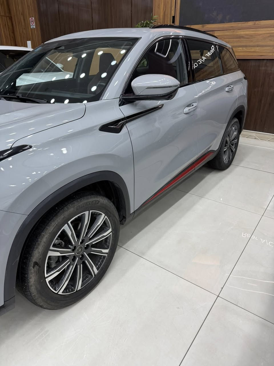 شانجان cs75 موديل ٢٤ جديده ماشيه ٨٠ الف ضمان سنه كير ومحرك فوووول مواصفات مكانه الدوره *********** السعر ٢٧ مليون
