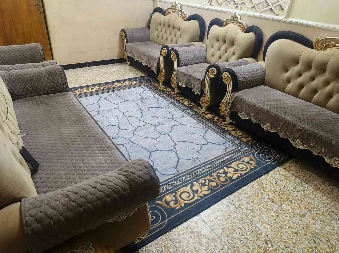 السلام عليكم تخم تاج 10 مقاعد  كامل ونضيف شغل درجة أولى ويا 8 كوشات وتلبيسه مالته 600 وبي مجال بسيط


**إذا كنت صاحب هذا الإعلان وتريد حذفه لأي سبب، رجاءا أرسل رسالة إلى الدعم الفني**