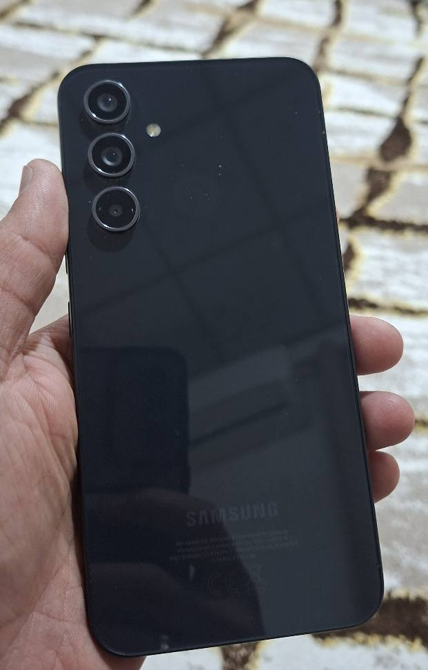 السلام عليكم موبايل A54 نضافه 100% مكفول من العطل والتصليح السعر 275 الشراي يتصل *********** عمارة, ميسان
