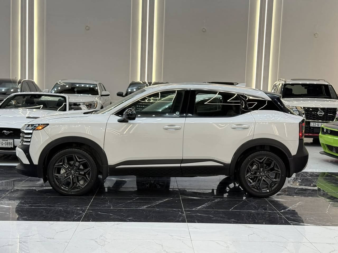 𝟐𝟎𝟐𝟓 𝐍𝐈𝐒𝐒𝐀𝐍 𝐊𝐈𝐂𝐊𝐒-𝐒𝐑.𝐀𝐖𝐃 

نيسان كيكس SR.AWD موديل : 2025

اللون : ابيض 

عداد المسافة : 3000 الف

حجم المحرك : 2.0L (4.سلندر)

بدون صبغ ✅ بدون تبديل ✅ بدون ارباكات ✅

فقط شبر جاملغ تعديل PRD

✅ كافة الايرباكات سليمة %100 ✅

المواصفات : 𝐒𝐑.𝐀𝐖𝐃

كيج الـــكتـــرونـــي
دةبل اكسل 𝐀𝐖𝐃‏‎
بصمة ابـــواب 
‏‎بصمة تشـــغـــيل 
تشغيل عـــن بعد 
‏‎شـــاشـــة ايبـــاد
كـــاميـــرة °360
‏‎كـــاميـــرة امامي 
كـــاميـــرة جانبي
كـــاميـــرة خلفي 
هـــانـــد بـــريـــك بصمة
اوتو هولد (𝐀𝐔𝐓𝐎 𝐇𝐎𝐋𝐃)
اوتو ستارات (𝐀𝐔𝐓𝐎 𝐒𝐓𝐀𝐑𝐓)
اوتو ستوت (𝐀𝐔𝐓𝐎 𝐒𝐓𝐎𝐏)
رادار امامي (تحديد مسار)
‏‎رادار جانبي (نقاط عمياء)
‏‎رادار خلفي (التحذير من الاصطدام)
حساسات °360
‏‎حساسات امامي
‏‎حساسات جانبي 
‏‎حساسات خلفي 
نظام (𝐄𝐂𝐎)
نظام (𝐍𝐎𝐑𝐌𝐀𝐋)
نظام (𝐒𝐏𝐎𝐑𝐓)
تحكيمات استيرن
كشنات جلد
تبريد لمس
تبريد مركزي
لايتات 𝐋𝐄𝐃 ليد ثلاثة عدسة بيلادي 
 بكلايتات 𝐋𝐄𝐃 ليد بيلادي
ويل كروم سبورت

‏‎تفاصيل اكثر الاتصال علی ارقام التاليه
‏  
 WhatsApp ☎️ ***********

 WhatsApp ☎️ ***********

عنوان📍اربيل فرع ناقلات

معرض كاليفورنيا كارس CALIFORNIA Cars
