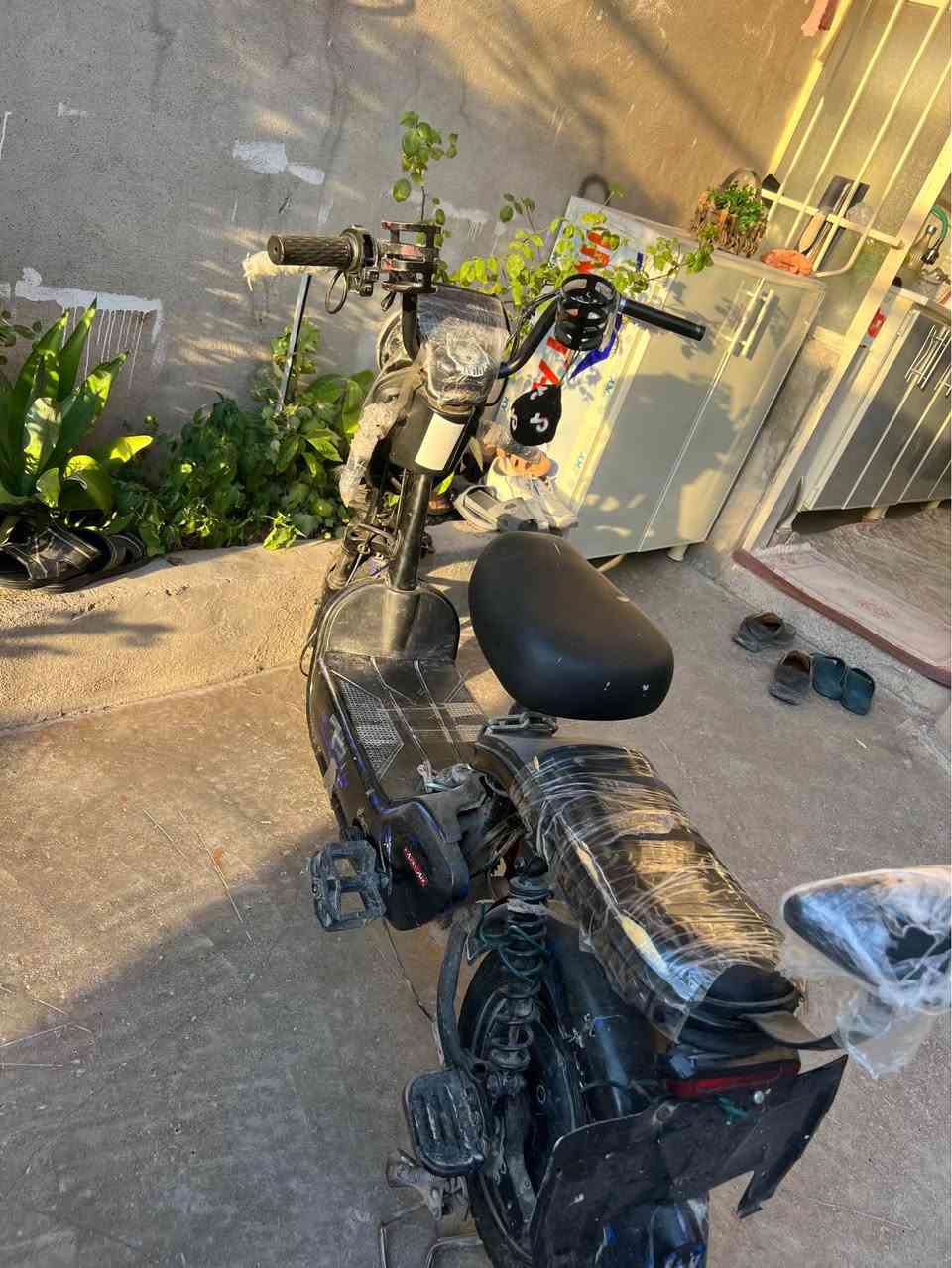 سلاو ئەم پاسکل شەحنە بۆ فرۆشتن هیچ حەیبی نیە جگە لەم دو چەماوە کە دیاریم کردوە باقی هیچ حەیبی پاتری بەشەرت فەحس بکە نرخیشی ١٧٠مەحەمەلەکی برایەنە أربيل, العراق


**إذا كنت صاحب هذا الإعلان وتريد حذفه لأي سبب، رجاءا أرسل رسالة إلى الدعم الفني**