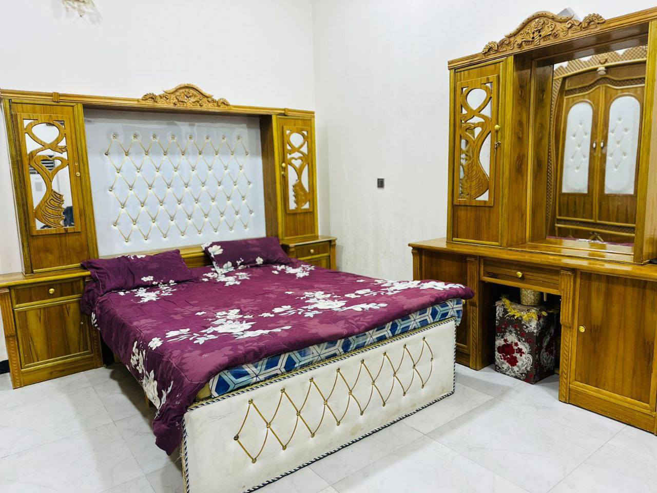 السلام عليكم غرفه نوم تسكام سعره 1400الف قفل قفل صايره عليه ب مليونين *********** مكاني الاسكان
