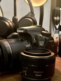 للبيع Canon 70D جديدة (شتر 10k) :  ✅• عدسة Canon 18–55mm 2.8f  ✅• عدسة...