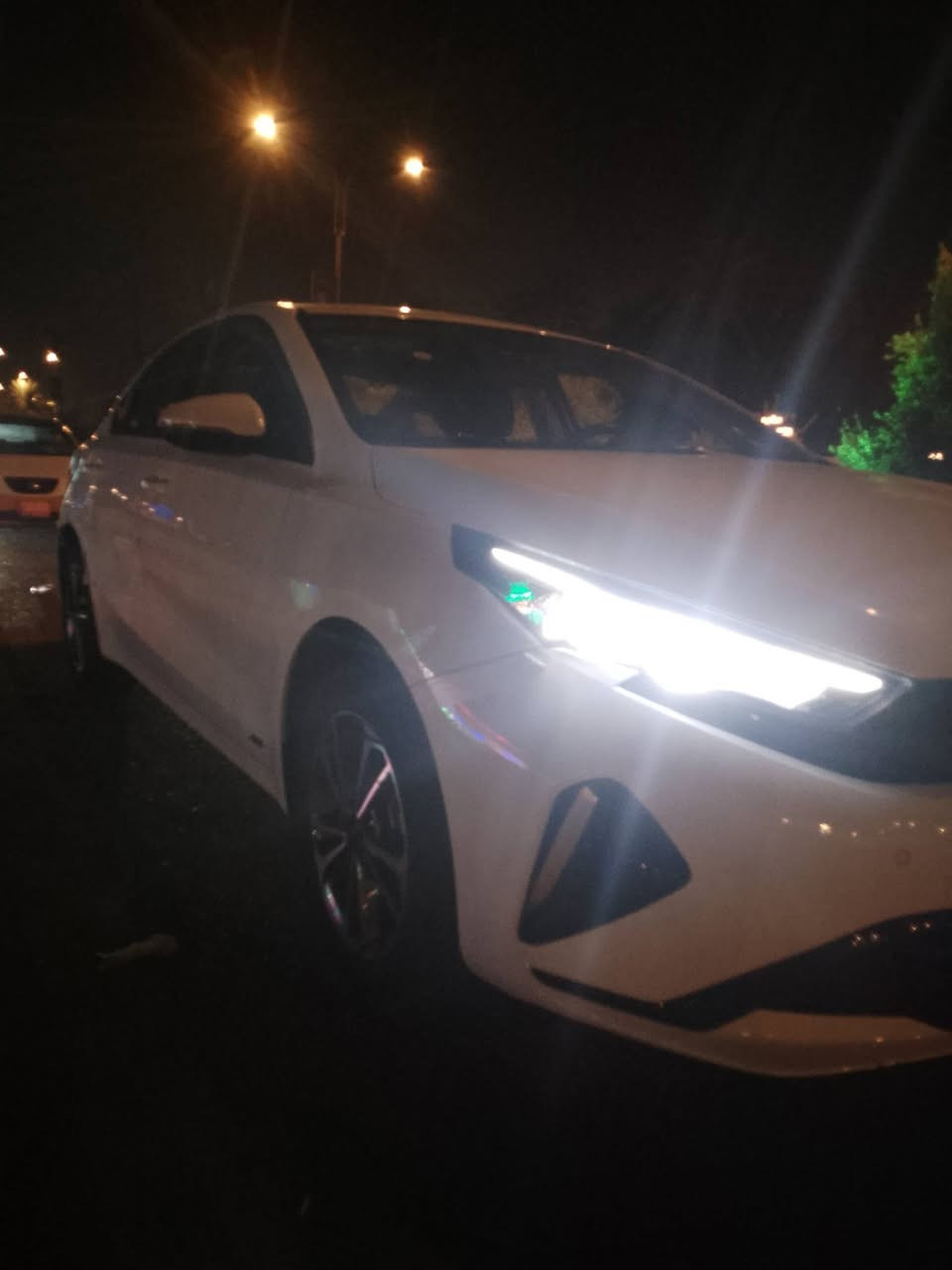 كيا K3موديل 2024سيارة ماشي36 رقم اربيل باسمي تحويل مباشر السيارة حلوة وبلادية السعر المطلوب135 مكان السيارة بغداد تواصل على الوتساب(***********)
