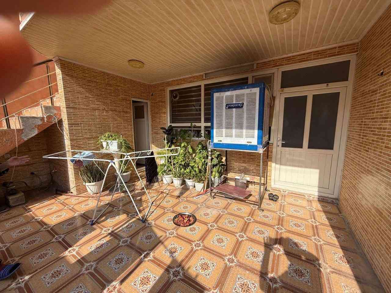 🔸سند طابو يتسجل بإسم اي عراقي
📍أربيل-بيت للبيع  فرمانبران قاطع كةلاويژ
➖مساحة 125M طابقين 
يتكون⤵️
➖3غرف نوم 
➖صاله-مطبخ-مجموعه صحيات-كراج

***********
***********
لمشاهدة الفيديو والسعر والباقي من العروضات ادخل للقناة رابط القناة👇
https://t.me/habeb2ali

#عقارات_اربيل #شقق_للبيع_اربيل #بيو_لبيع_اربيل  #فلل_للبيع_اربيل #مجمعات_سكنية_اربيل
 #عقارات_كردستان  
#استثمار_عقاري_اربيل #عقارات_بغداد_سليمانية_اربيل  #عقارات_شمال_العراق  

7 دفتر
