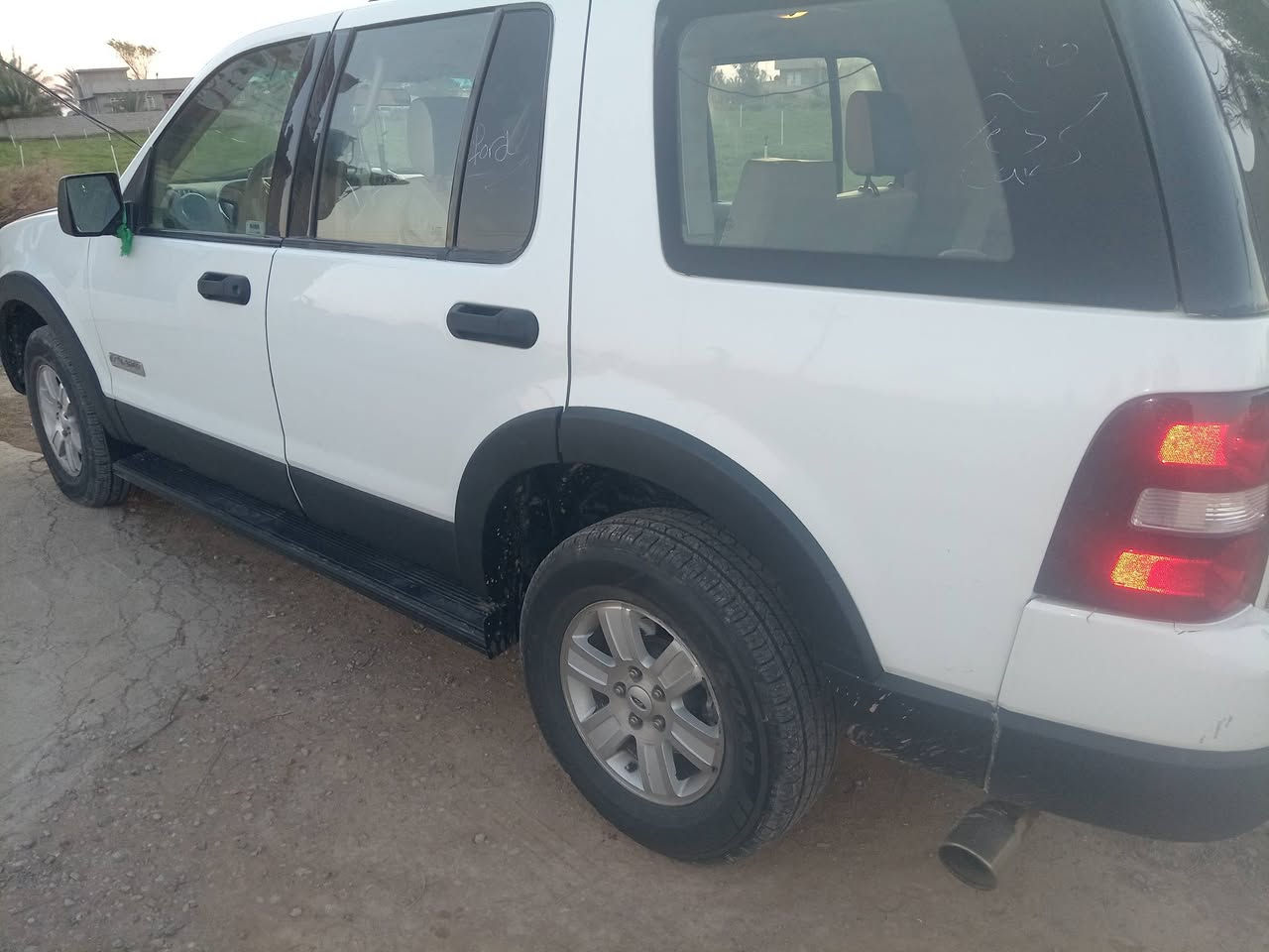 فورد ٢٠٠٧ امريكي ترهم مراوس او بيع
رقم بغداد
٧راكب
منضومة غاز او بانزين 
سعر ٨٥ وبي مجال
استفسار
***********
