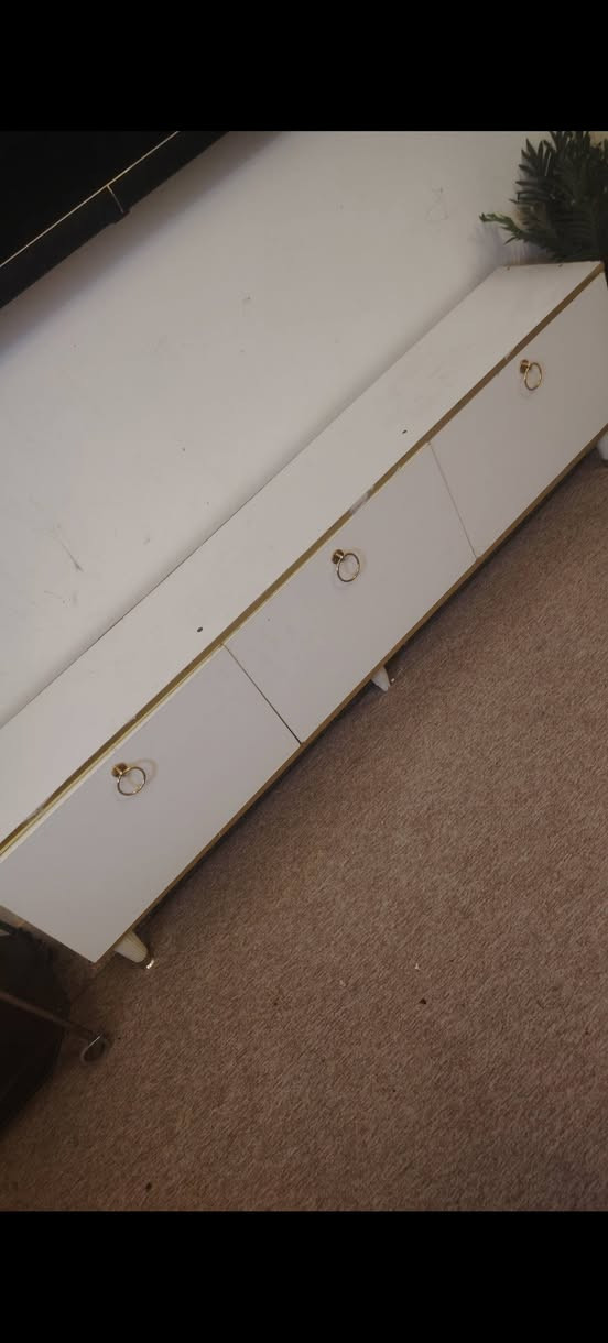 غراض للبيع طباخ ٥٠ قفل اخو الجديد ميز بلازمه ٥٠ نضيف وثكيل غساله استعمال أشهر اخت الجديده ٥٠٠


**إذا كنت صاحب هذا الإعلان وتريد حذفه لأي سبب، رجاءا أرسل رسالة إلى الدعم الفني**