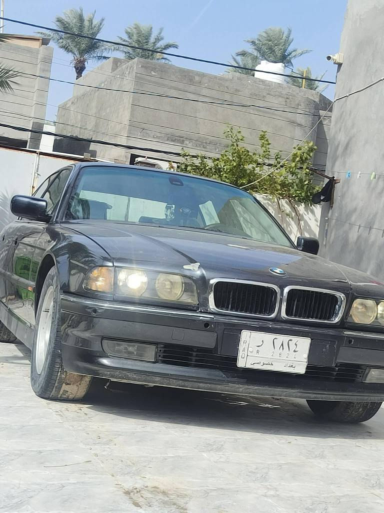 بيع او مراوس بسياره سبعه راكب 
بي ام دبليو كاسح٧٤٠
وارد مطار سياحي فول مواصفات
محرك ٤٠٠٠ (v8)
كير تمساح بلادي 
رقم بغداد مشروع وطني باسمي

سيارة جانيها من ٢٠١٩ وتوني معمرها تعمير مال جناي على اربعه وعشرين حبايه سياره مكفوله ترايك لزاخو

مكانها واسط قظاء الحي 
سعرها ٨٥ وبي مجال الحال, واسط


**إذا كنت صاحب هذا الإعلان وتريد حذفه لأي سبب، رجاءا أرسل رسالة إلى الدعم الفني**