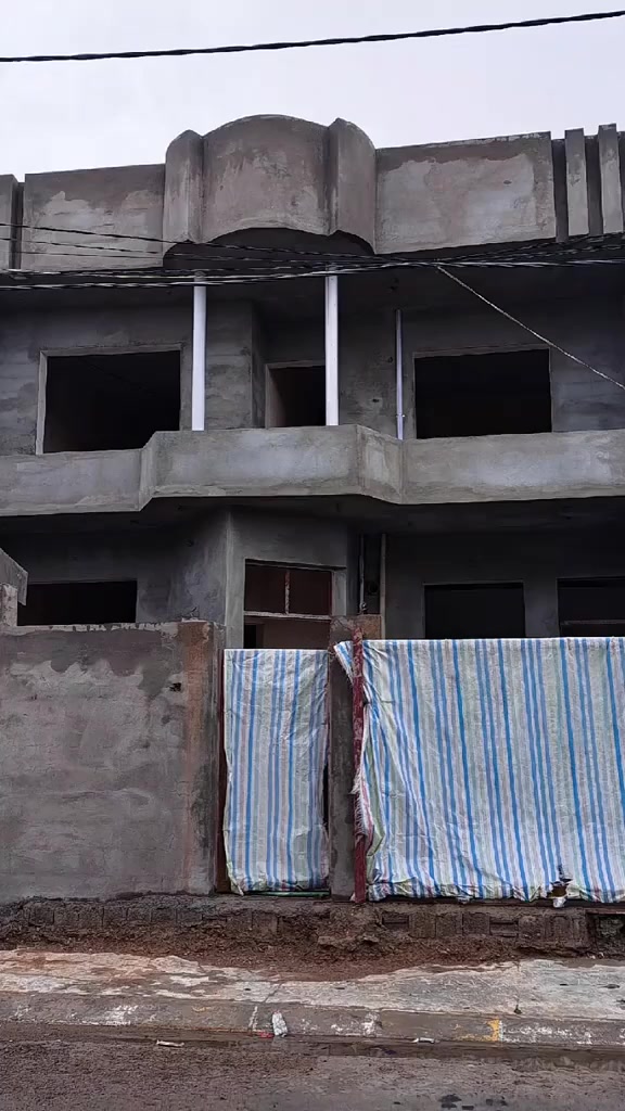 بالقسط والنقد 
عندك دوام وماعندك مجال تبني بيتك احنه موجودين وبأسعار مناسبة وبناء حديث وتصاميم تركيه وبجودة عالية هاذا جزء من عملنا شغلنا واضح وتجي تشوف شغلنا بعينك وشغلنا مو بس للموضف حت المتقاعد وأصحاب الرعايه وحت إذا جنت كاسب هم نشتغلك نشتغل للموضف والعسكري وللكاسب نظام عملنا نستلم القطعه منك او البيت ونسوي وصل امانه لضمان حقك وبعدها بيوم واحد نبلش شغل خلال مده محددة نسلمك البيت للاستفسار اكثر ***********
