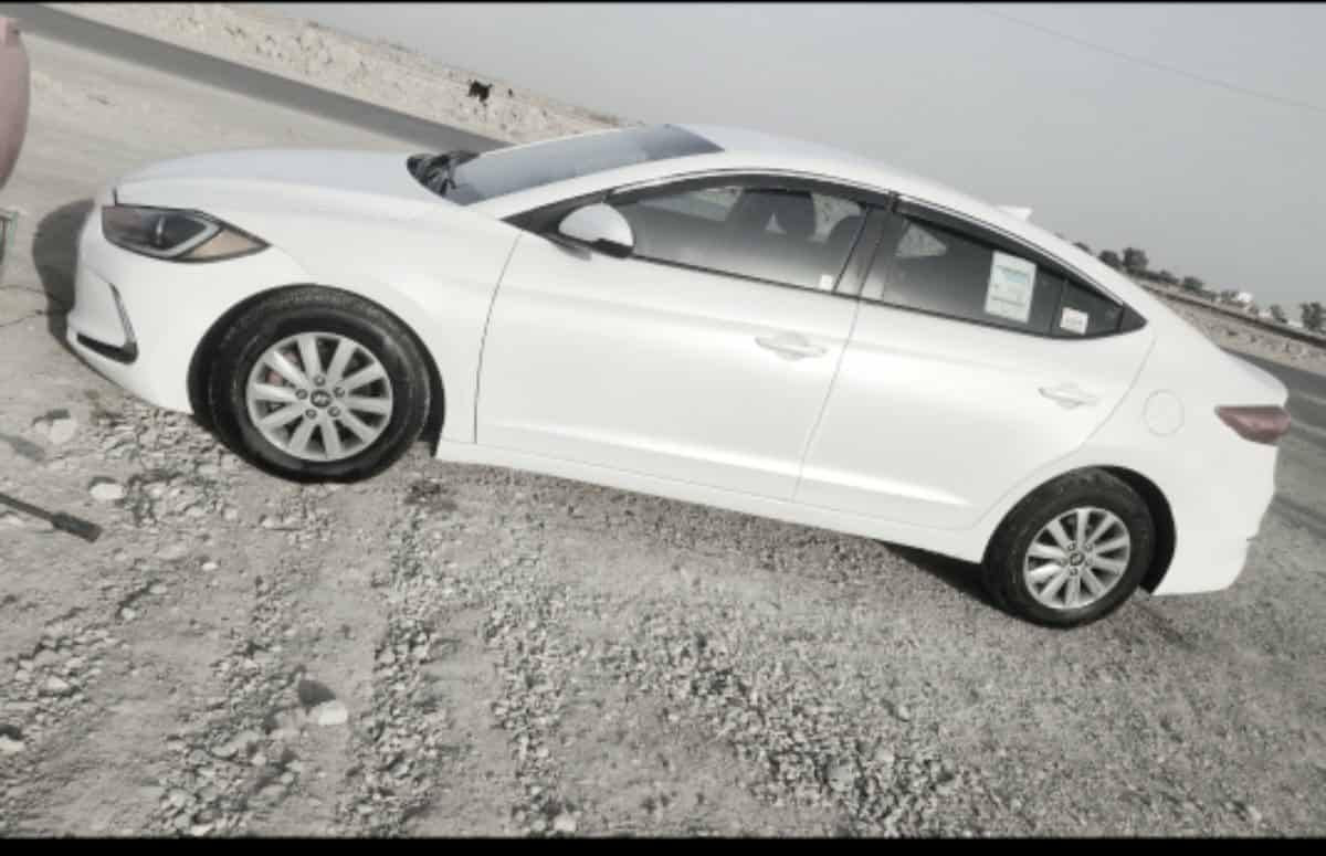 النترا 2017امريكي
حادثها بنيد وجاملغ
وبيها تكشير 
بأسمي 
السعر 116وبيها مجال
***********
العنوان واسط
