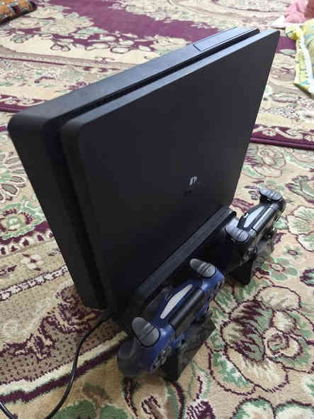 بلي فور سلم مهكر نظام 12 ذاكره 1تيرا نظيف كلش ما مستخدم هواي ويا 2جوستك اصليات ثنينهن ويا ستاند مروحه وبي 9العاب قويه سعر 300عنواني كربلاء تواصل وياي واتساب ***********
