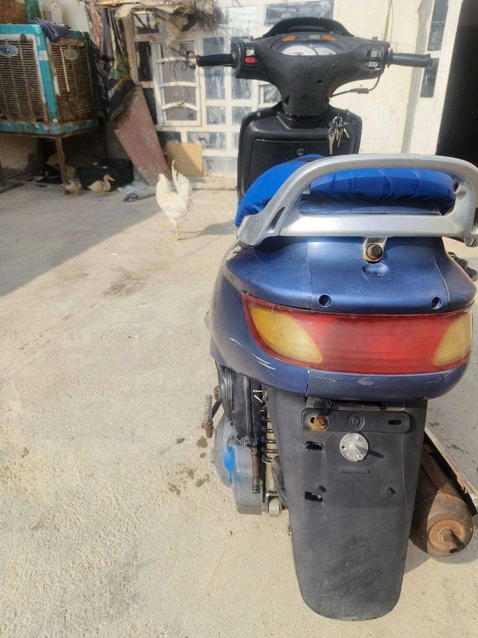 دراجه مال رمبه) 
سلام عليكم دراجه فراشه فحل نكره سلف هندر هورن لايت عالي ناصي بك لايت دراجه برغي ما ناقصهه ((( ما مفتوحه))   
تجي او تفحص وين ما ايعجبك مكاني جلبيه قرب جامع شاكر  
***********        سعرهه 550
