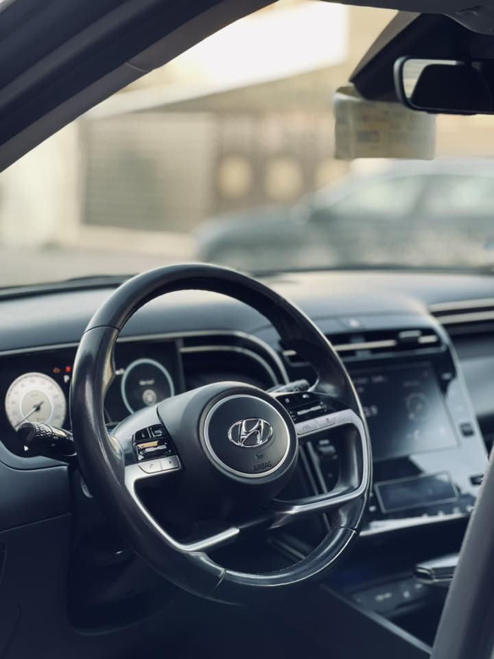 السلام عليكم للبيع توسان 2022 فول مواصفات ماشية 40 الف صور الحادث و السونار مرفقات في الصور رقم بغداد جديد مكفولة من اي نقص 
مكان السيارة بغداد سعر السيارة 168 و بيهة مجال بسيط جداً 
للاستفسار ***********
