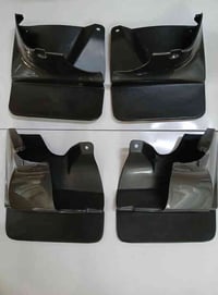 واقيات طين لون فيلي برادو  2003  2009.  التخم 4قطع. 60الف تخفيض يتوفر ...