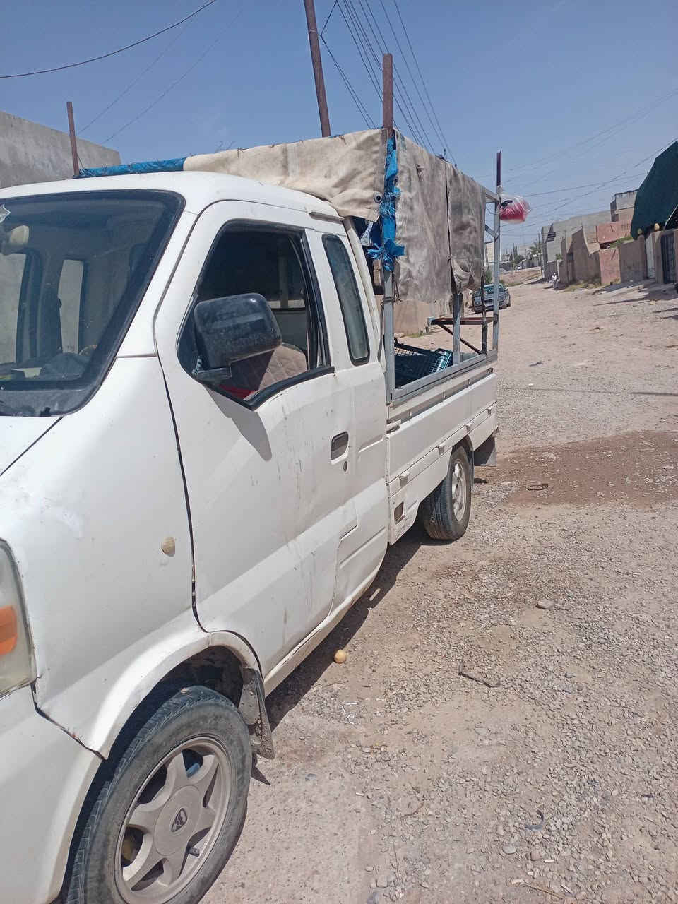 سلام عليكم  هانفي للبيع صدر جديد محرك اكسل شاصي نضيفات تايرات جديدمنفيس كامل سعر ١٦ وبيها مجال الرقم ***********
