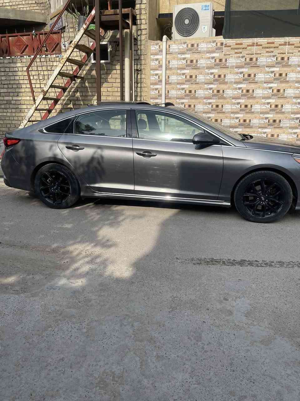 سوناتا 2019 محرك 2000 تيربو
ماشية 100 فول ومواصفات 1/1 بانوراما رادار امامي وجانبي لايت امامي متحرك كشنات كهربائية تدفئة تبريد بالكشنات
تدفئة ستيرن
حادثهة بأمريكا بارد بالبنيد وصبغ جاملغ خلفي وبالعراق صار بيهة تبديل قطعتين وصبغ بالجاملغ الخلفي ونبخ كلير كلة ايرباك البردة طاك
مبدليلهة مكينة جديدة قبل فترة شاصي لغد مكفولات مكانهة الشعلة138 وبيهة مجال
***********
